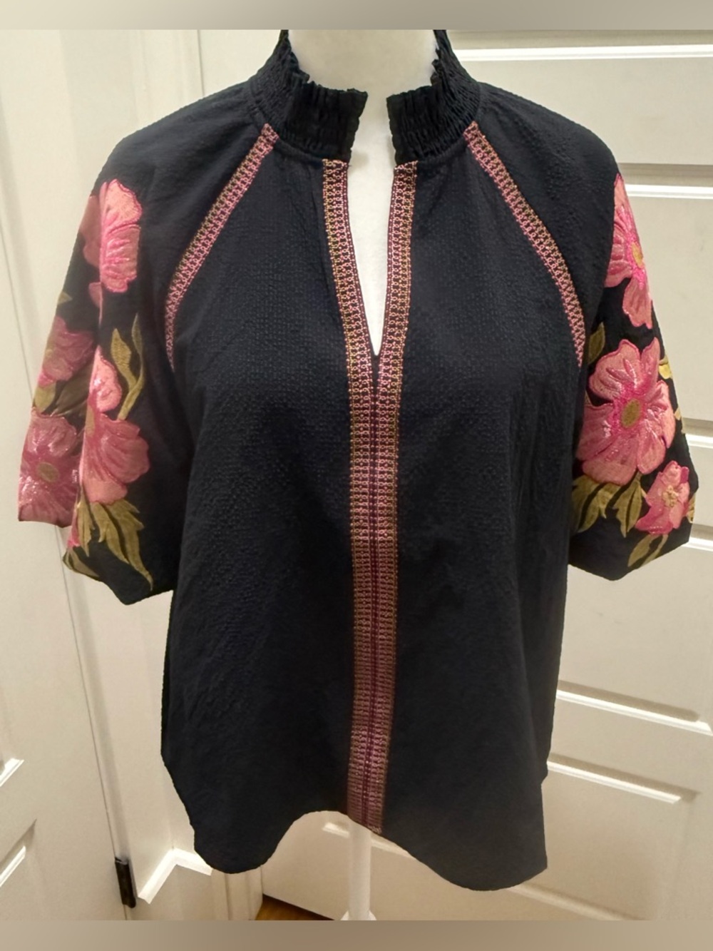 THML. Jolie Embroidered Top. Size Small. - Picture 3 of 12